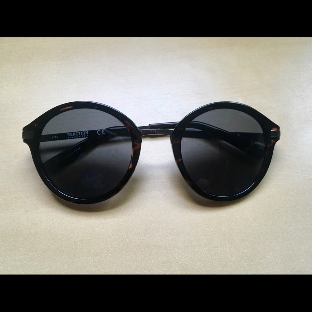 Kenneth Cole Reaction Sunglasses